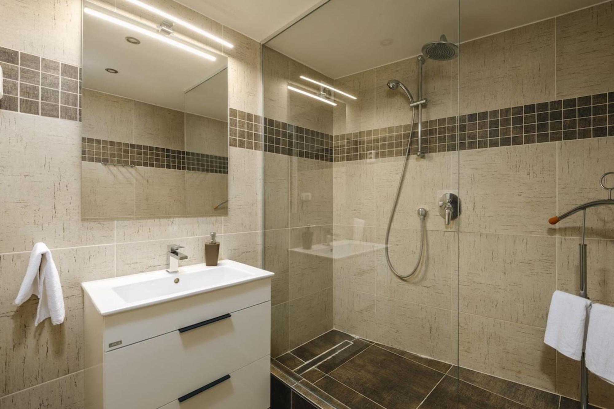 Cozy & Comfortable Apt Walking Anywhere You Want Sen Prague Extérieur photo